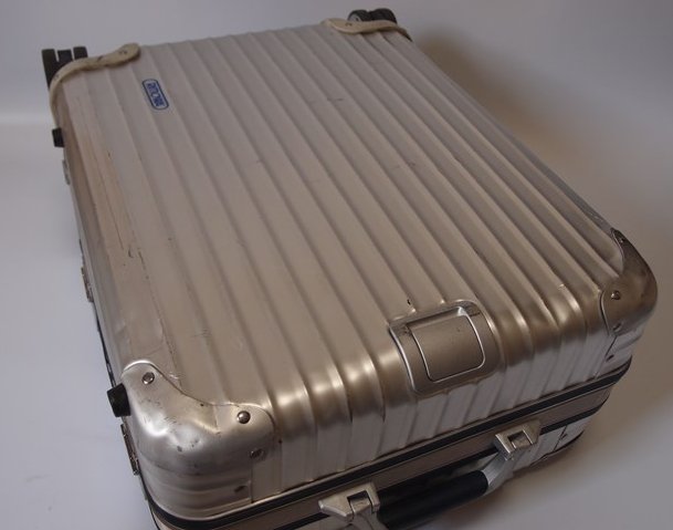 リモア924.54『シルバーインテグラル』ボーディングケース IATA 40L